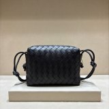 Bottega Veneta Loop Camera bag Small 22cm