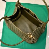 Top Bottega Veneta Intrecciato Parachute Large handbag 796571