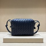 Bottega Veneta Loop Camera bag Small 22cm