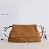 New Bottega Veneta Giorno Dustbag suede