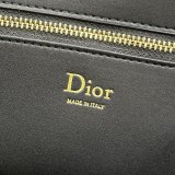Dior Médaillon Flap Black Grained Calfskin M3920 Bag