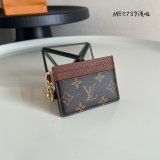 LV Charms Card Holder M82739