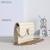 Bottega Veneta Andiamo Intrecciato Wallet on a Chain 844107