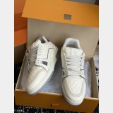 Top LV Trainer Sneaker