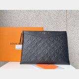 Louis Vuitton Pochette M62937 Clutch Bag