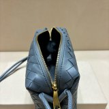 Bottega Veneta Loop Camera bag Small 22cm