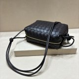 Bottega Veneta Loop Camera bag Small 22cm