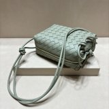 Bottega Veneta Loop Camera bag Small 22cm