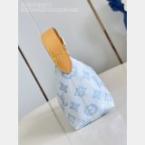 Louis Vuitton Buy M28250 Pochette Hills Other Monogram Canvas Bag