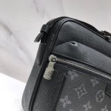 Knockoff Louis Vuitton Best men bag M30233