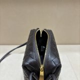 Bottega Veneta Loop Camera bag Small 22cm
